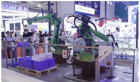 工業(yè)機器人